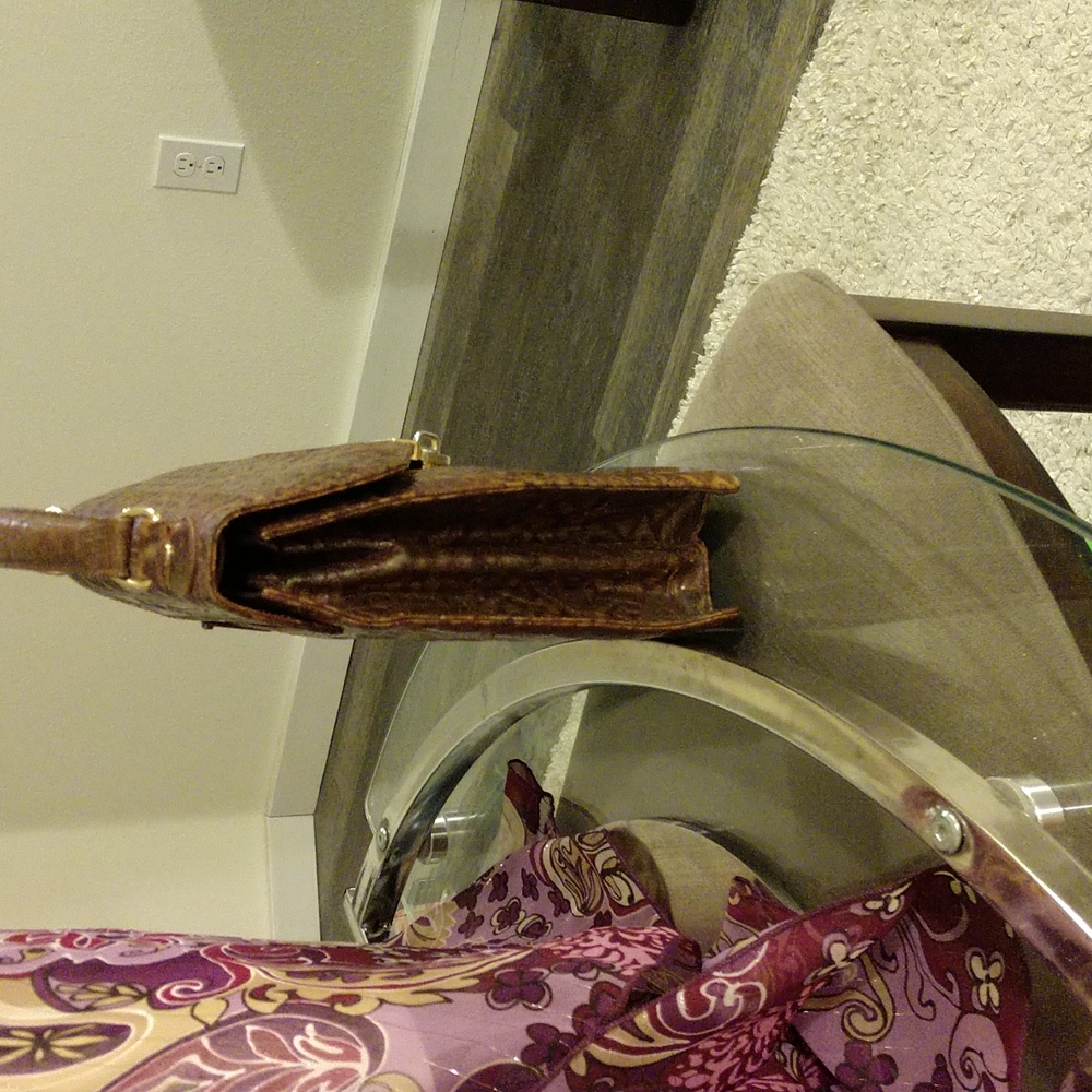 Albert Nipon - image 4